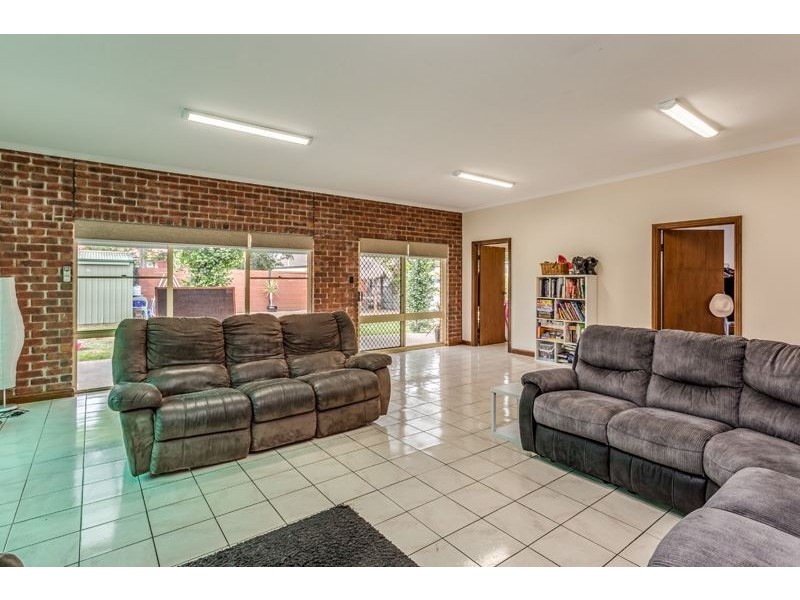 18 Griffiths Road, Plympton Park SA 5038