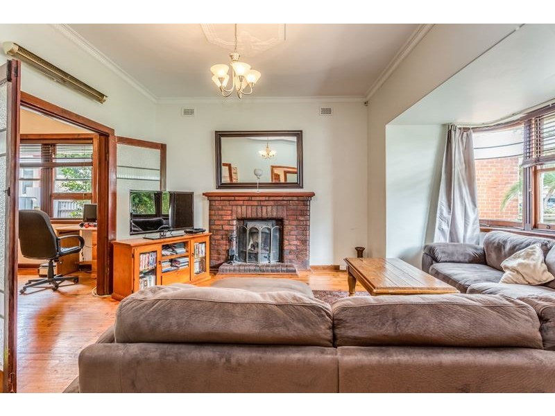 18 Griffiths Road, Plympton Park SA 5038