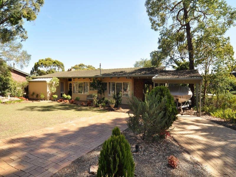 25 York Drive, Flagstaff Hill SA 5159