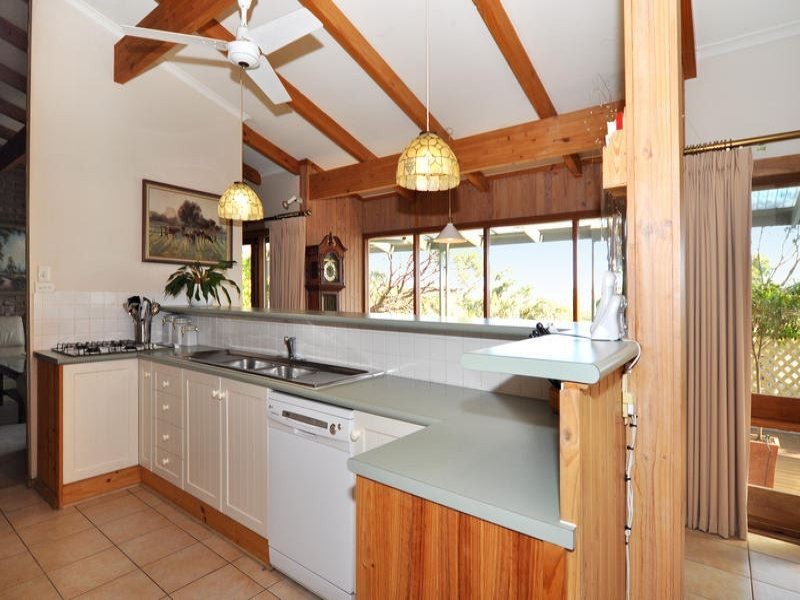 25 York Drive, Flagstaff Hill SA 5159