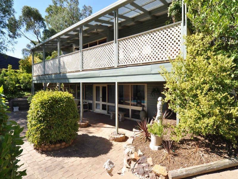 25 York Drive, Flagstaff Hill SA 5159