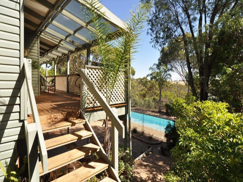 25 York Drive, Flagstaff Hill SA 5159