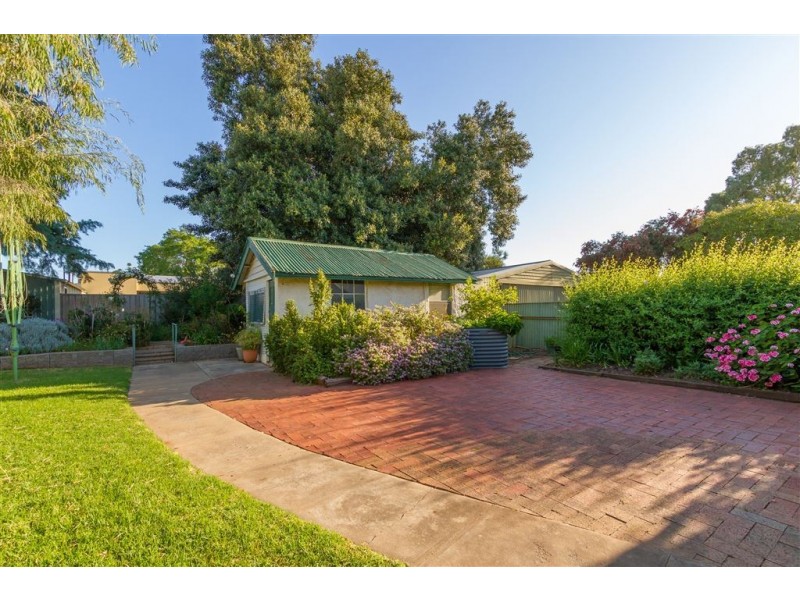 18 Cumberland Avenue, Cumberland Park SA 5041