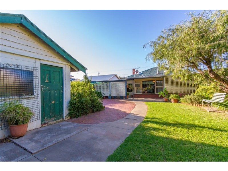 18 Cumberland Avenue, Cumberland Park SA 5041