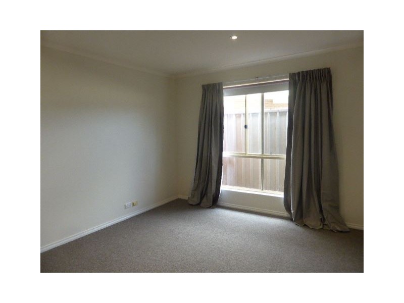 2D Gosse Avenue, Glenelg North SA 5045