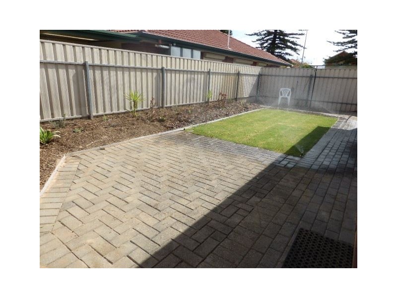 2D Gosse Avenue, Glenelg North SA 5045