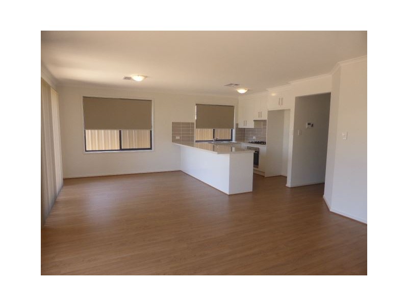 16 Naomi Terrace, Pasadena SA 5042