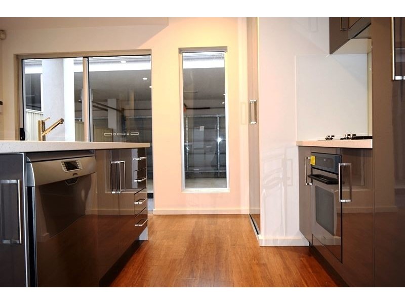 8 Mann Drive, Brompton SA 5007