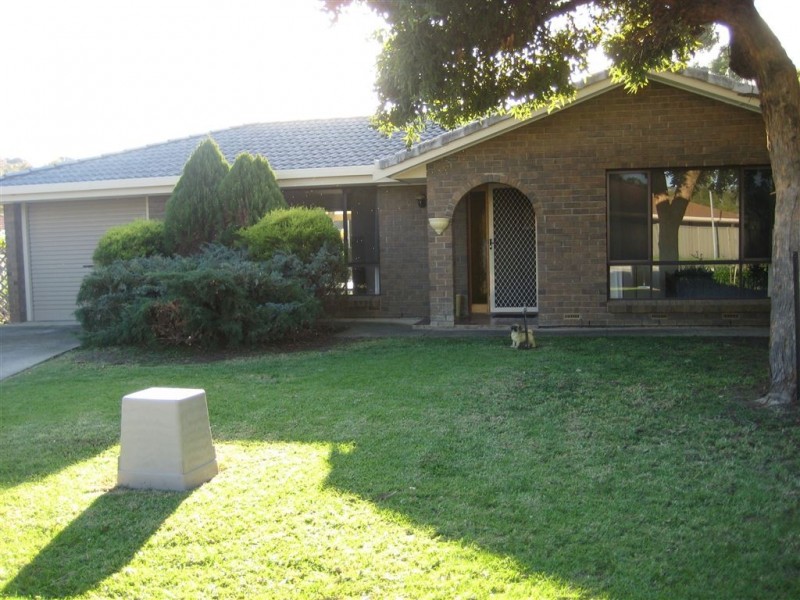 3 Dawson Place, Happy Valley SA 5159