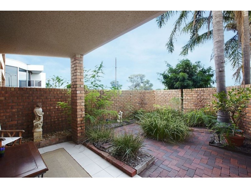 2/75 Military Road, Tennyson SA 5022