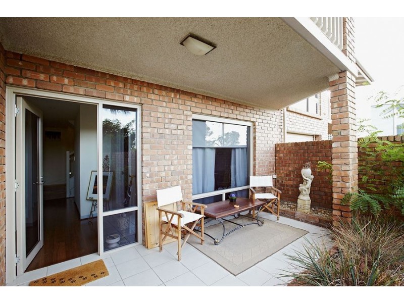 2/75 Military Road, Tennyson SA 5022