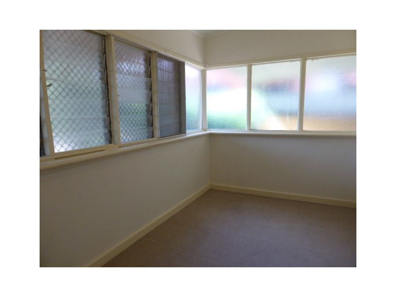 47 Narinna Avenue, Cumberland Park SA 5041