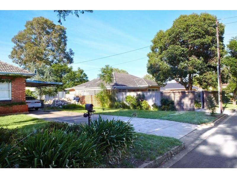 9 Surrey Crescent, Lower Mitcham SA 5062