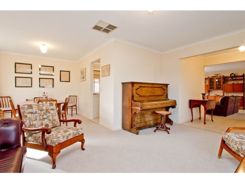 29 Burgundy Way, Glengowrie SA 5044