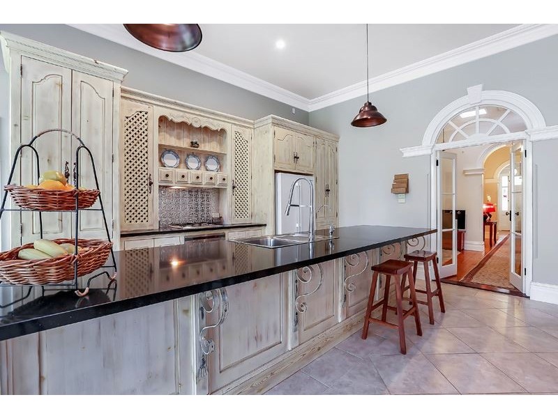 7 Euston Avenue, Highgate SA 5063