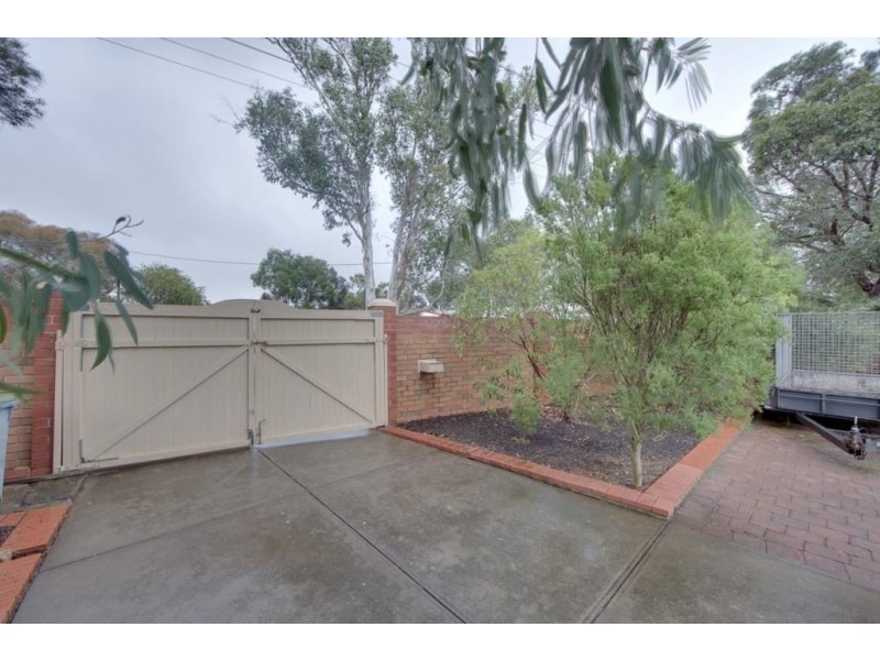 7 Oakridge Road, Aberfoyle Park SA 5159