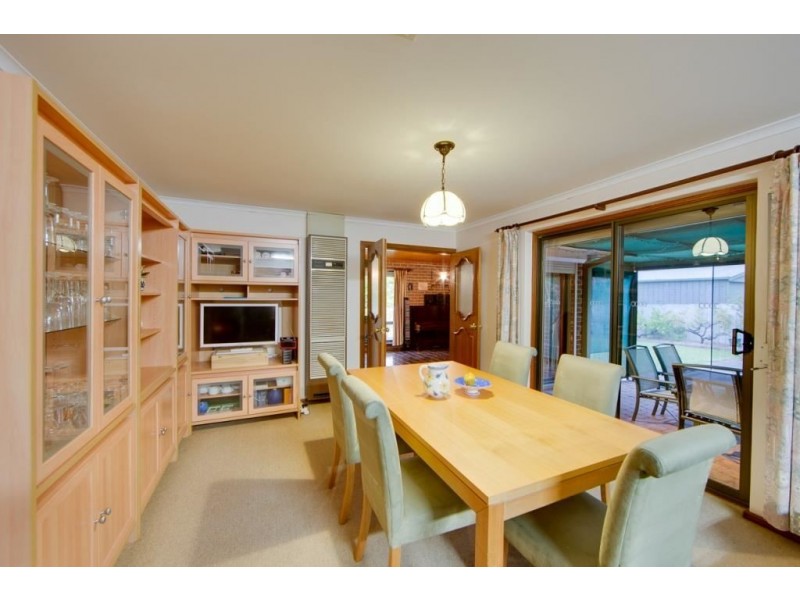 7 Oakridge Road, Aberfoyle Park SA 5159