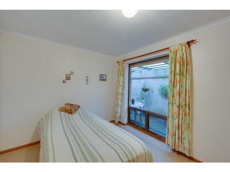 7 Oakridge Road, Aberfoyle Park SA 5159
