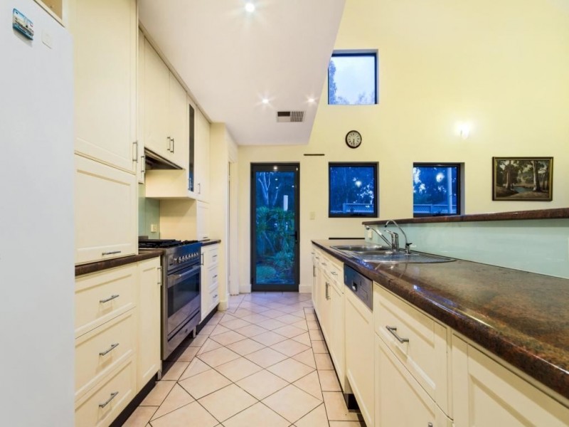 23 Swan Avenue, Rostrevor SA 5073