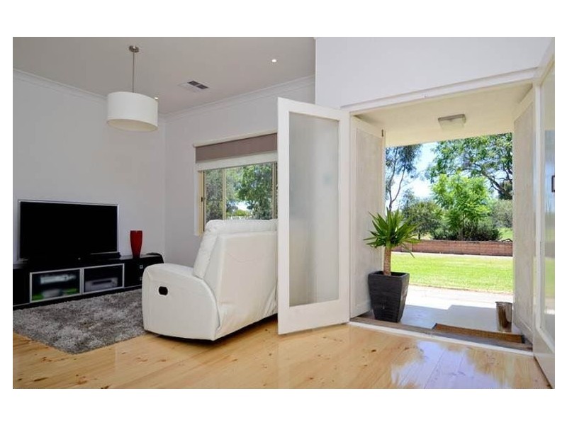 13 Morris Street, Cumberland Park SA 5041