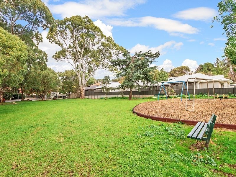 2 Klar Avenue, Darlington SA 5047