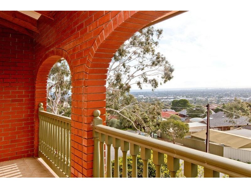 8 Kinnane Crescent, Pasadena SA 5042