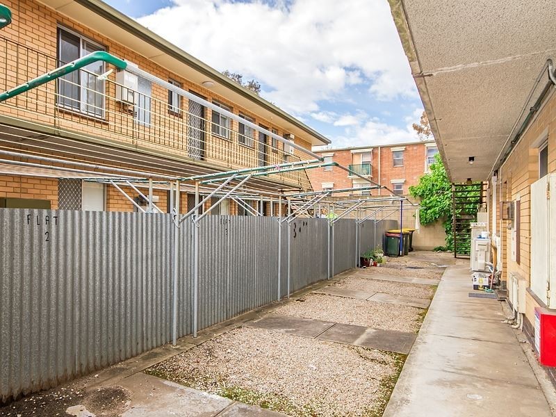 2/271 Henley Beach Road, Brooklyn Park SA 5032