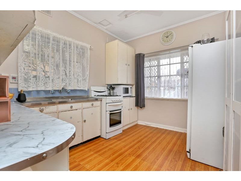 23 Mathias Avenue, Cumberland Park SA 5041