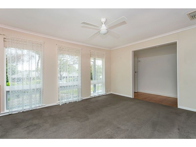 4 Kelly Avenue, O’halloran Hill SA 5158