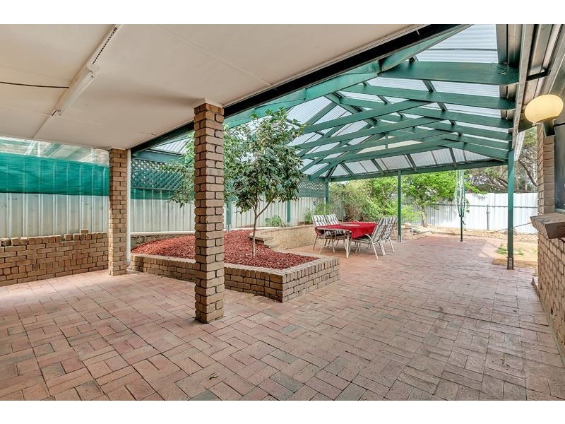 13 Woodham Court, Aberfoyle Park SA 5159