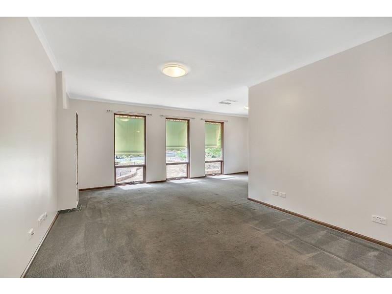 13 Woodham Court, Aberfoyle Park SA 5159