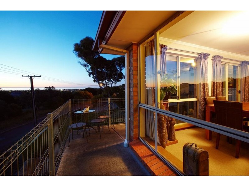 6 Victoria Parade, Darlington SA 5047