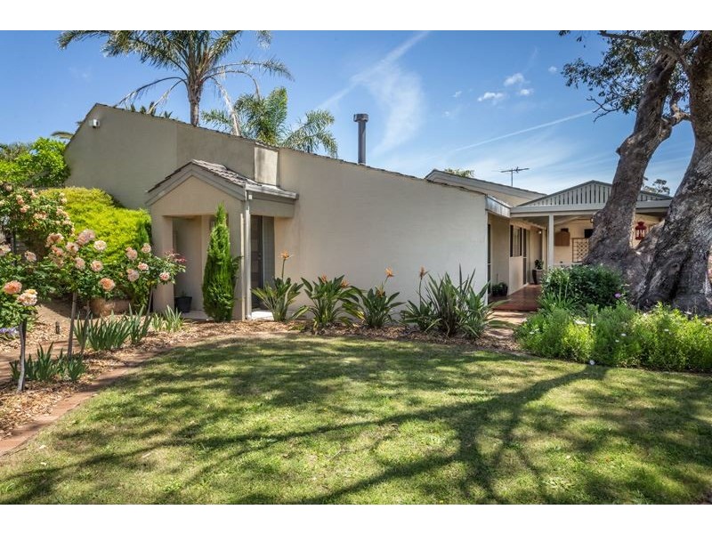 3 Elgin Way, Flagstaff Hill SA 5159