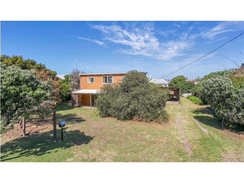 1 Charteris Street, Port Elliot SA 5212