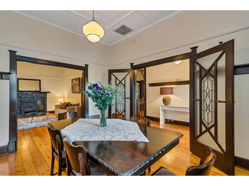 4 Wesley Street, Lower Mitcham SA 5062