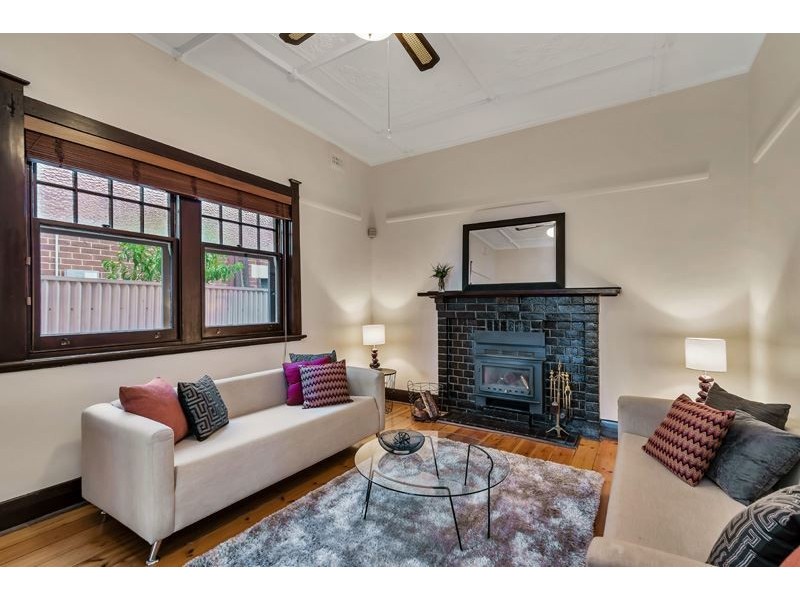 4 Wesley Street, Lower Mitcham SA 5062