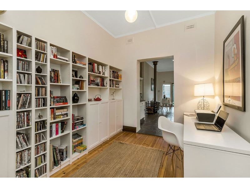 4 Wesley Street, Lower Mitcham SA 5062