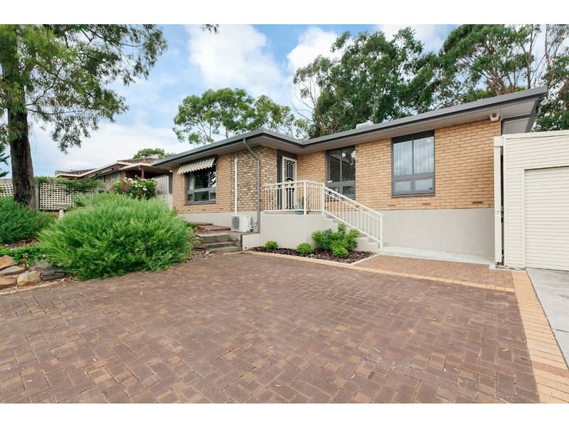 16 Sandy Lane, Hackham SA 5163
