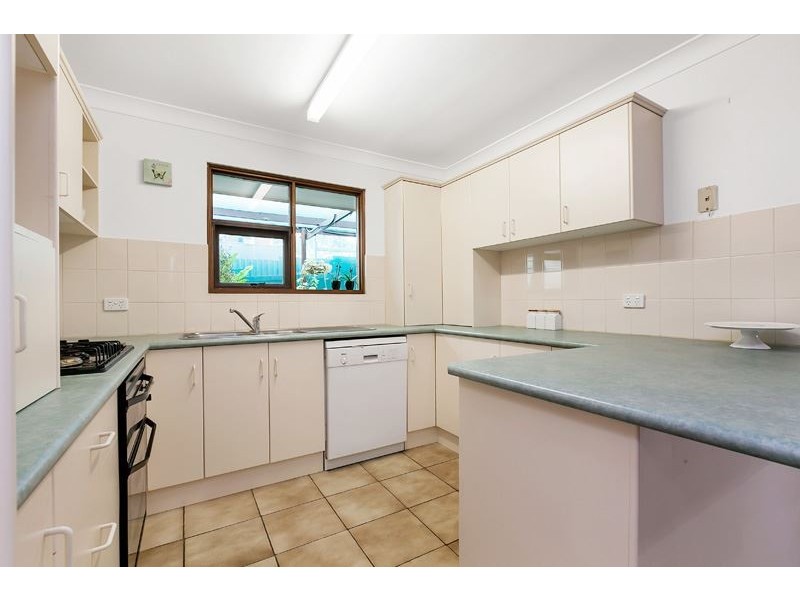 16 Sandy Lane, Hackham SA 5163