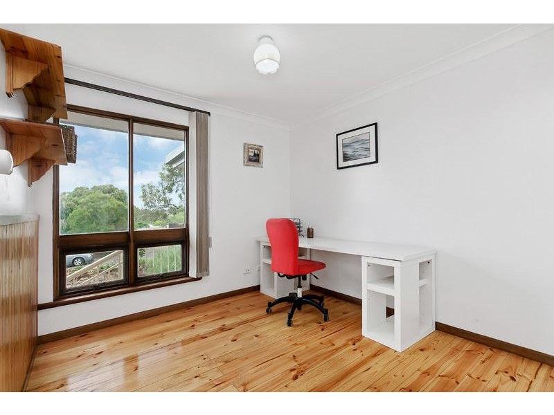 16 Sandy Lane, Hackham SA 5163