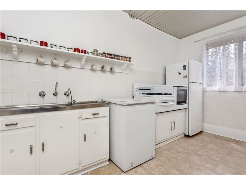 8 Meredyth Avenue, Millswood SA 5034