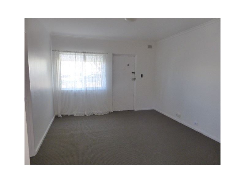 1/1 Newton Avenue, Clovelly Park SA 5042