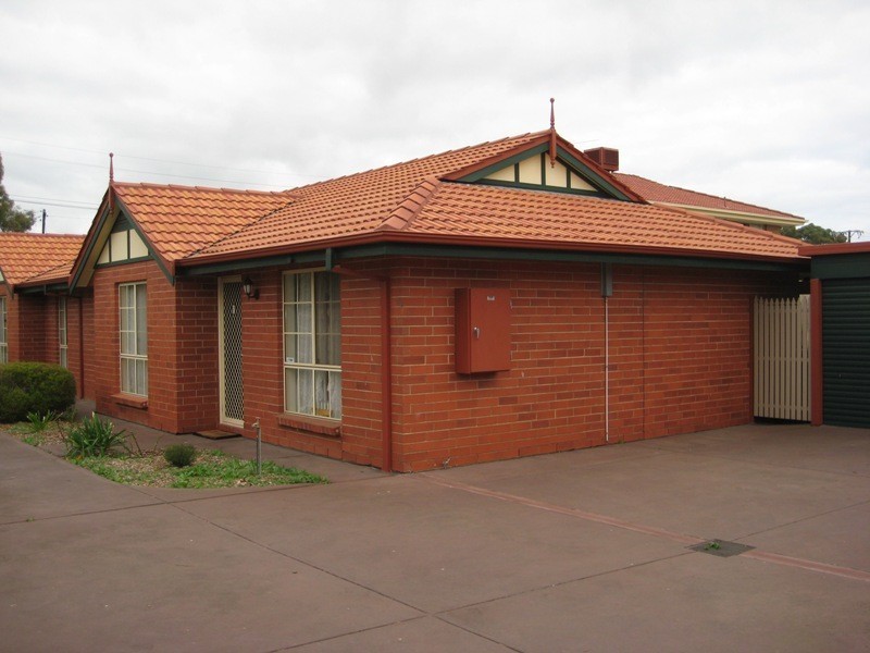 2/20 Second Avenue, Ascot Park SA 5043