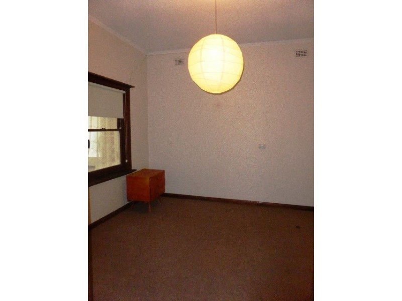 10 Busby Avenue, Black Forest SA 5035