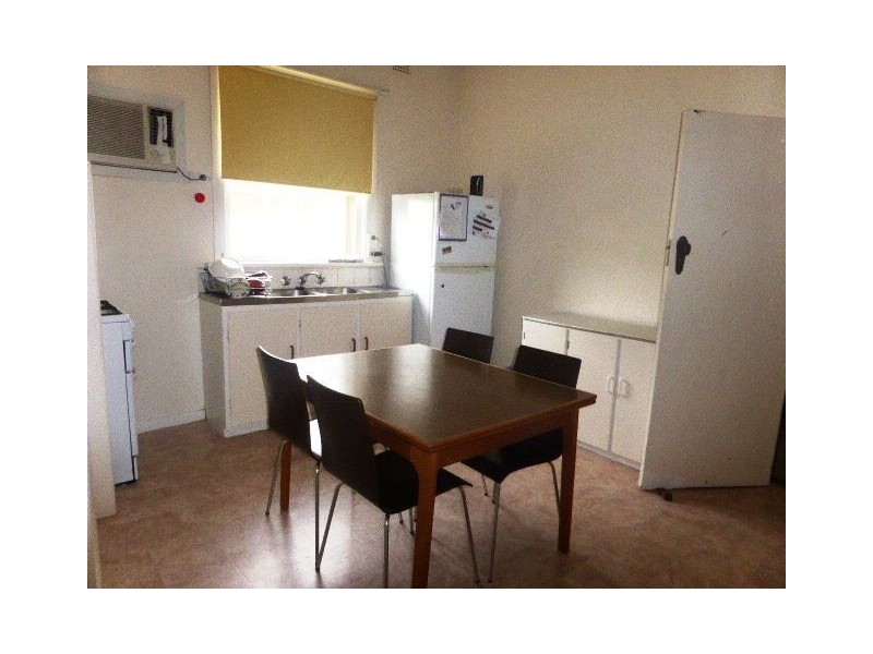 10 Busby Avenue, Black Forest SA 5035