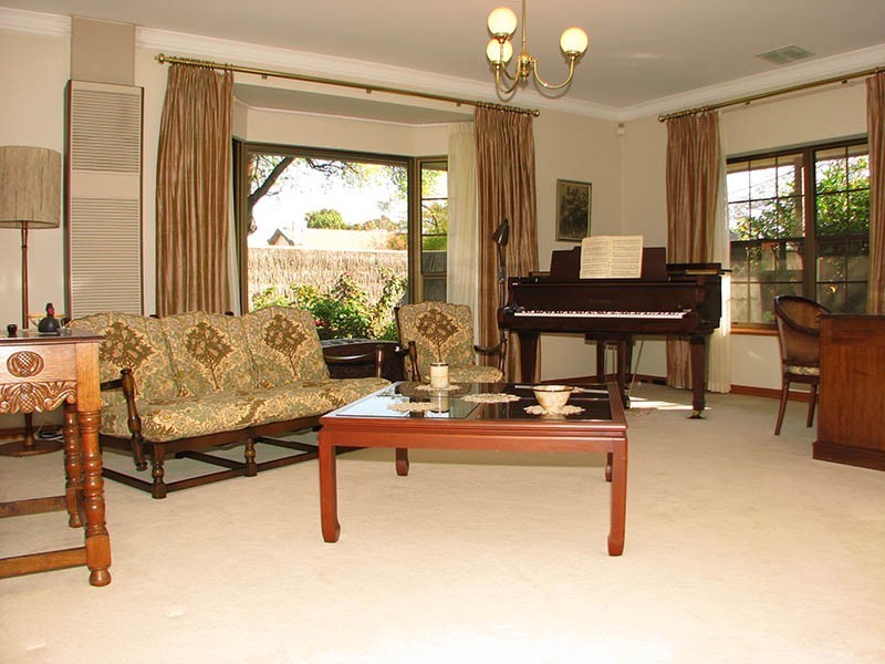 17 Belmont Street, Lower Mitcham SA 5062