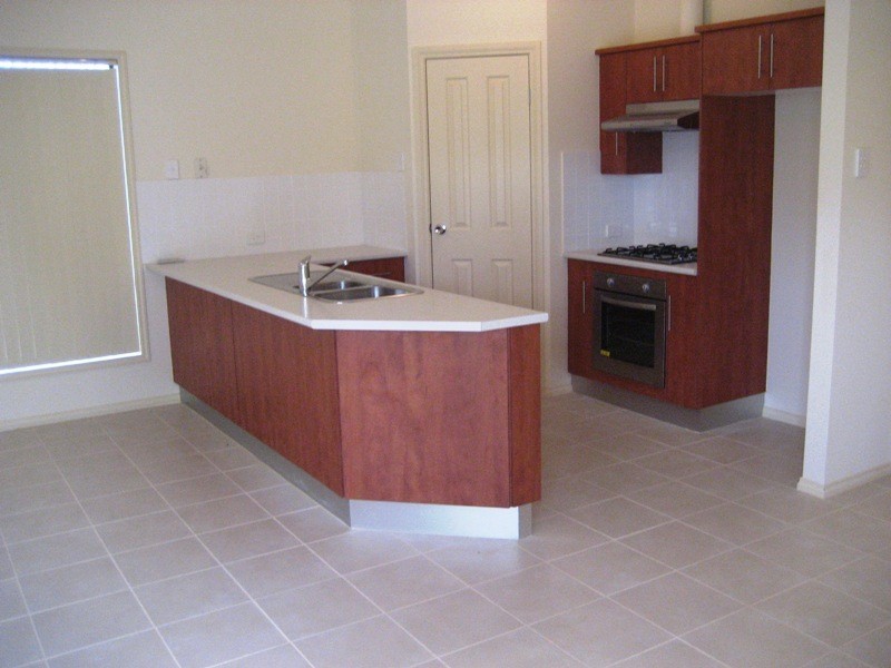 2 Oxford Court, Elizabeth Park SA 5113