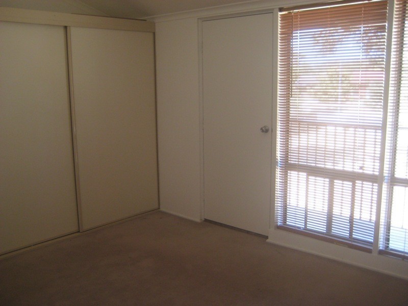 2/14 Windsor Avenue, Clovelly Park SA 5042