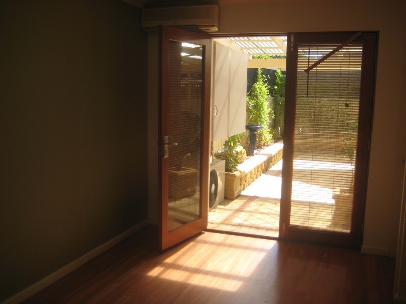 2/14 Windsor Avenue, Clovelly Park SA 5042