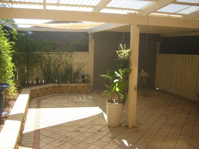 2/14 Windsor Avenue, Clovelly Park SA 5042